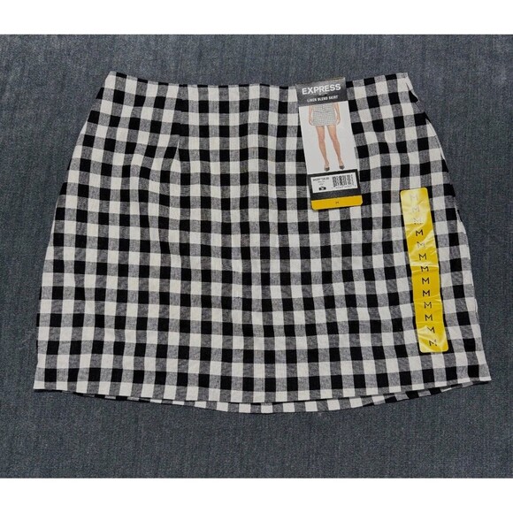 Express Dresses & Skirts - Express Linen Blend Mini Skirt Women's Medium White/Black Gingham Pleated Preppy